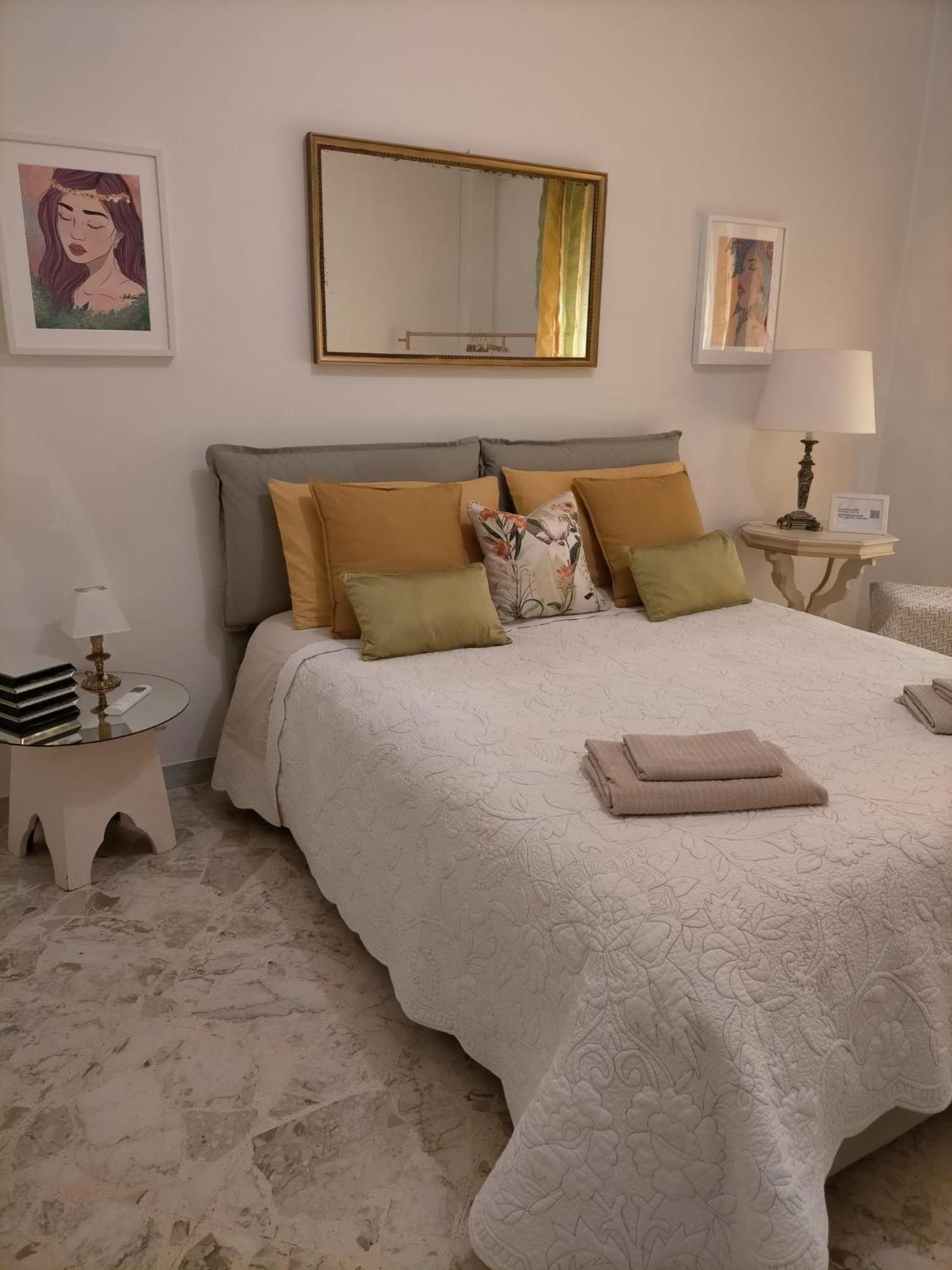 Betel House - Bari Central Apartment Экстерьер фото